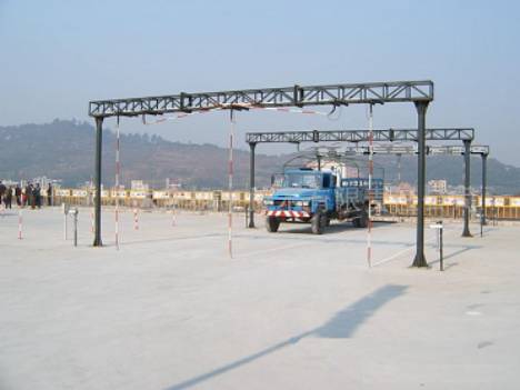 ��܇�{���Ә����x